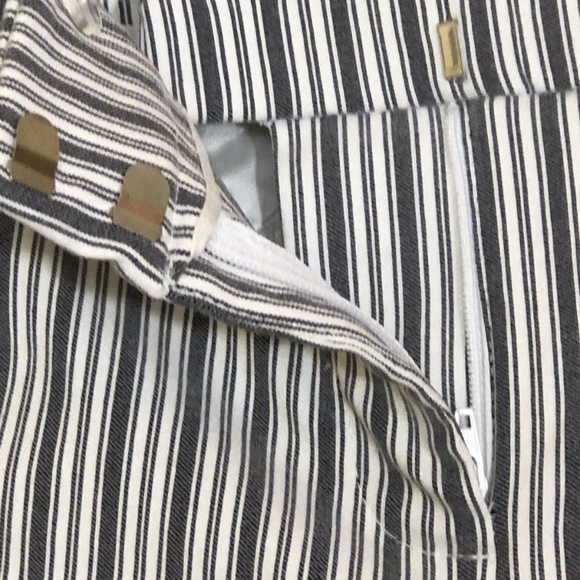 NWT New York & Company 7th Ave Bermuda Shorts - Picture 3 of 8